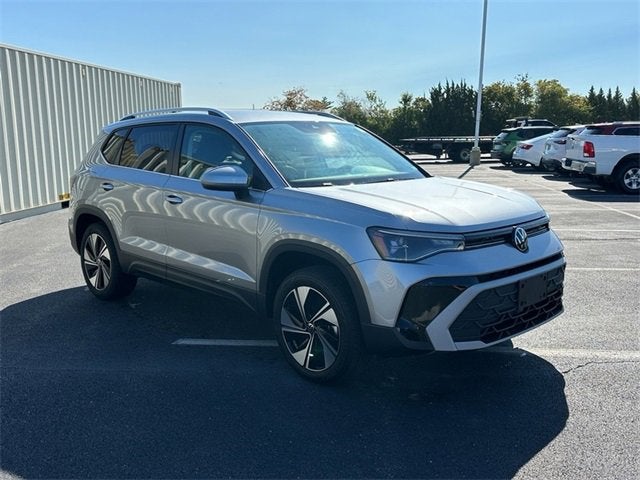 2025 Volkswagen Taos SE