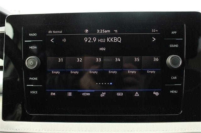 2025 Volkswagen Taos SE