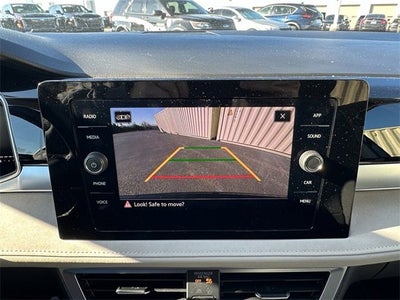 2025 Volkswagen Taos SE