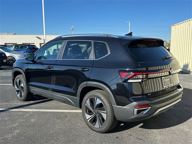 2025 Volkswagen Taos SE