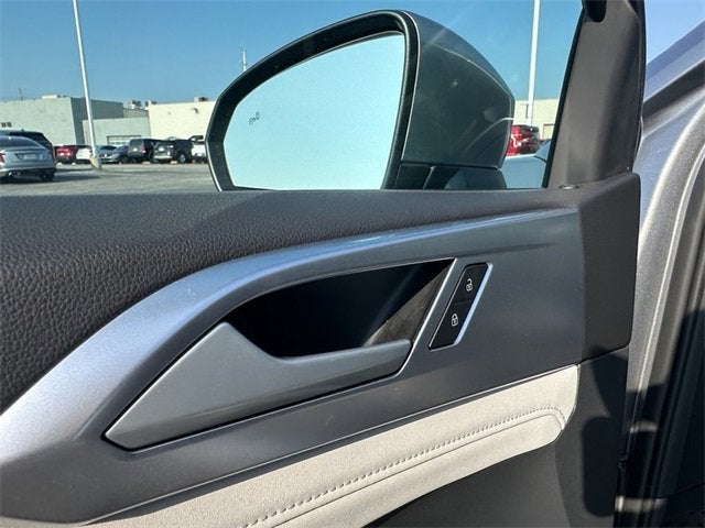 2025 Volkswagen Taos SE