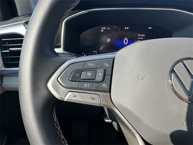 2025 Volkswagen Taos SE