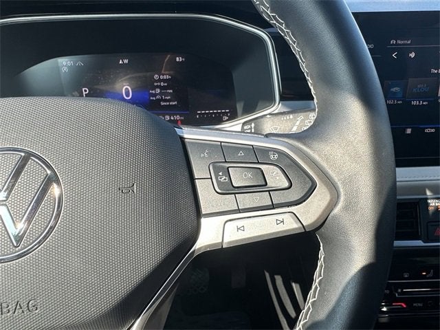 2025 Volkswagen Taos SE