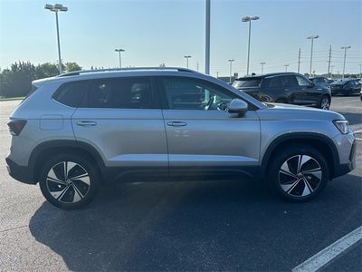 2025 Volkswagen Taos SE