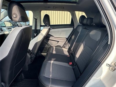 2025 Volkswagen Taos SE