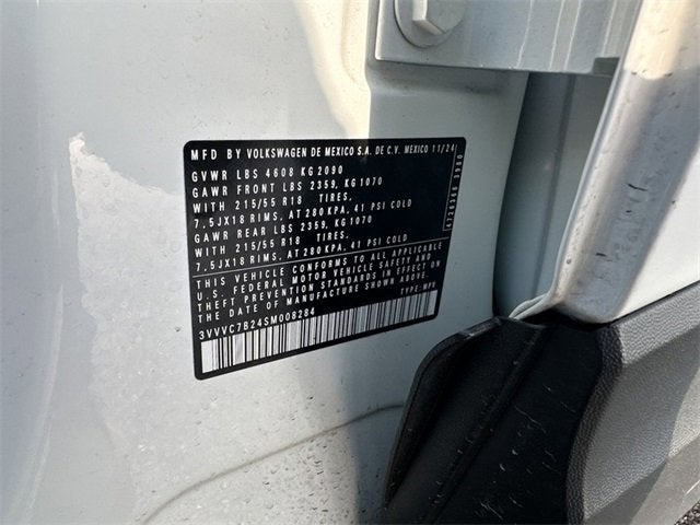 2025 Volkswagen Taos SE