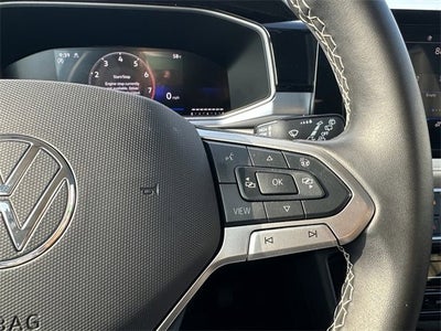 2025 Volkswagen Taos SE