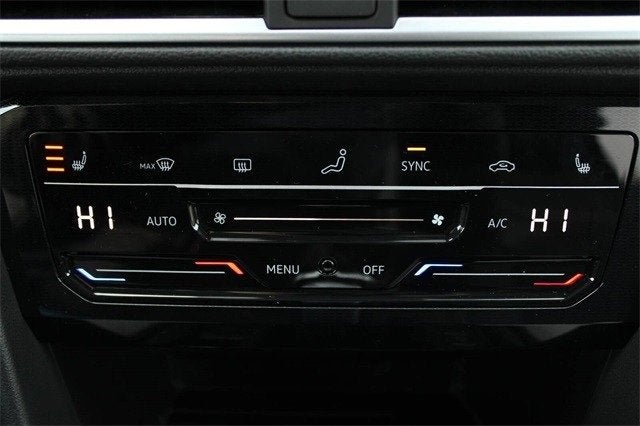 2025 Volkswagen Taos SE