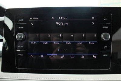 2025 Volkswagen Taos SE