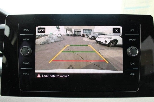 2025 Volkswagen Taos SE