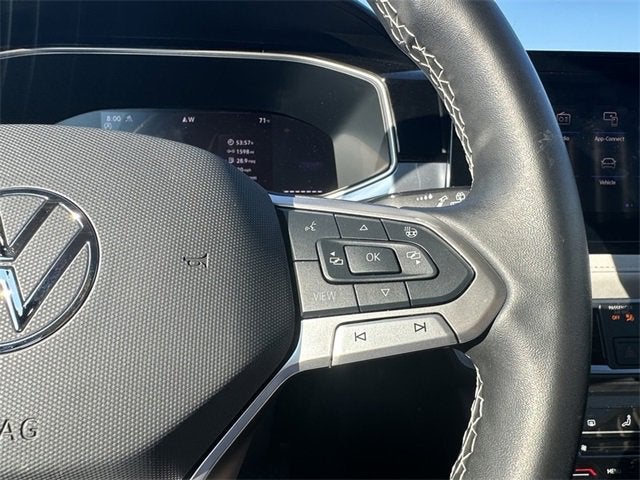 2025 Volkswagen Taos SE