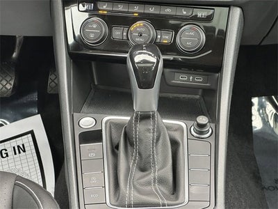 2023 Volkswagen Jetta SE