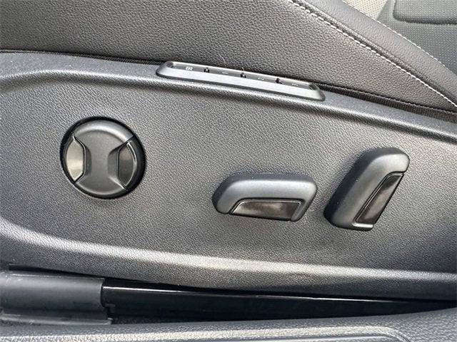 2025 Volkswagen Jetta SEL