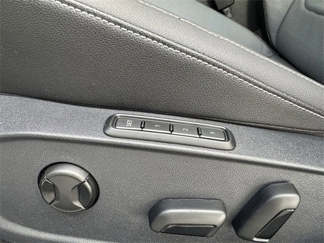 2025 Volkswagen Jetta SEL