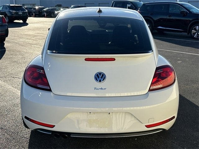 2018 Volkswagen Beetle SE