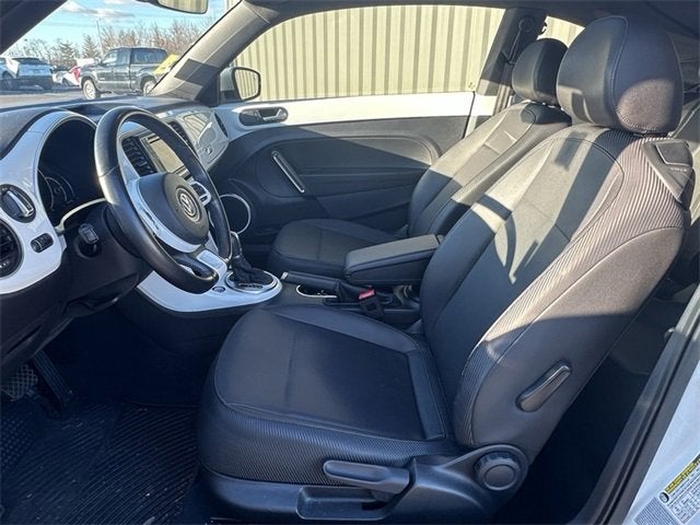 2018 Volkswagen Beetle SE