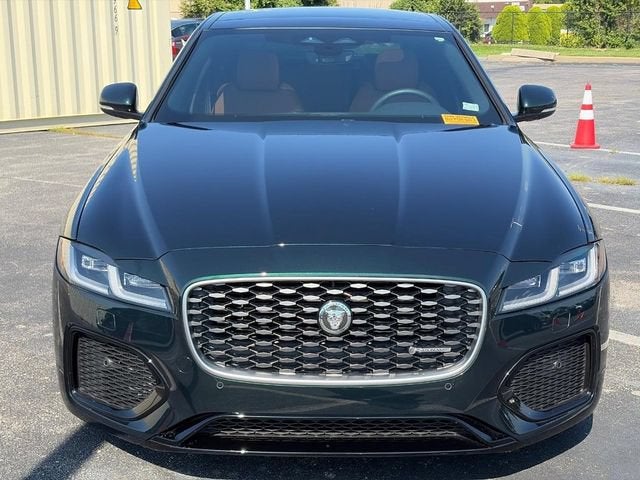 2024 Jaguar XF R-Dynamic SE