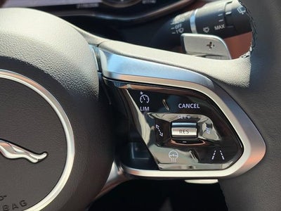 2024 Jaguar XF R-Dynamic SE