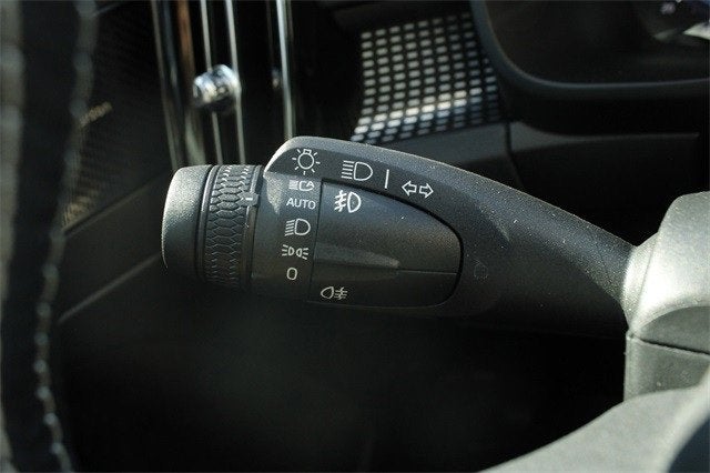 2021 Volvo XC40 Base