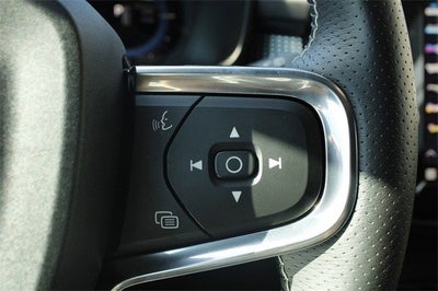 2021 Volvo XC40 Base