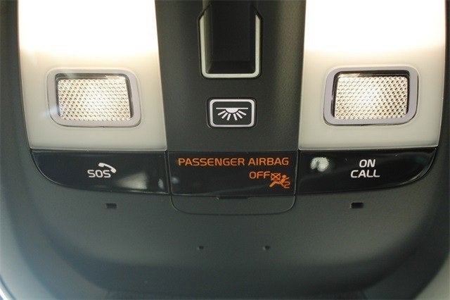 2021 Volvo XC40 Base