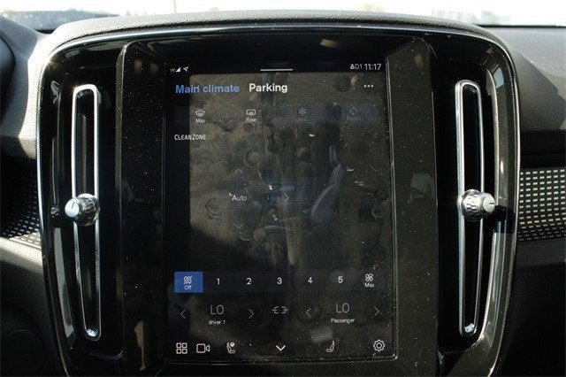 2021 Volvo XC40 Base