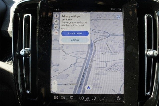 2021 Volvo XC40 Base