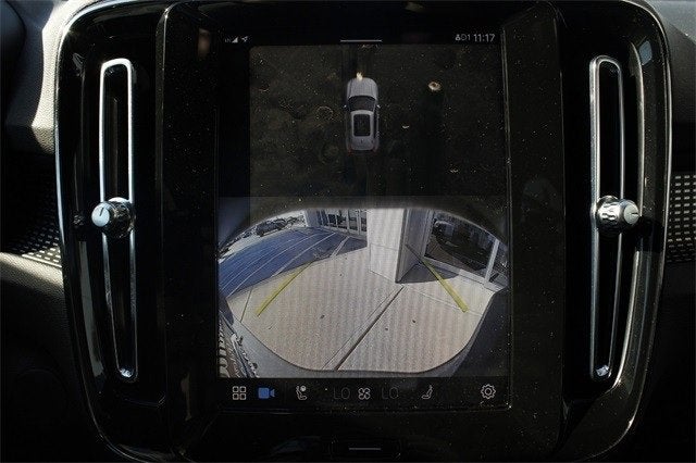 2021 Volvo XC40 Base