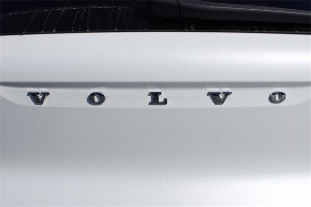 2021 Volvo XC40 Base