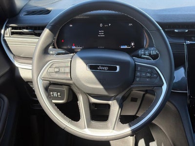 2023 Jeep Grand Cherokee L Altitude 4x4