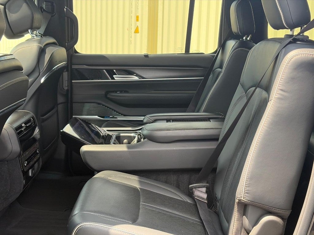 2024 Jeep Grand Wagoneer L Series II 4x4