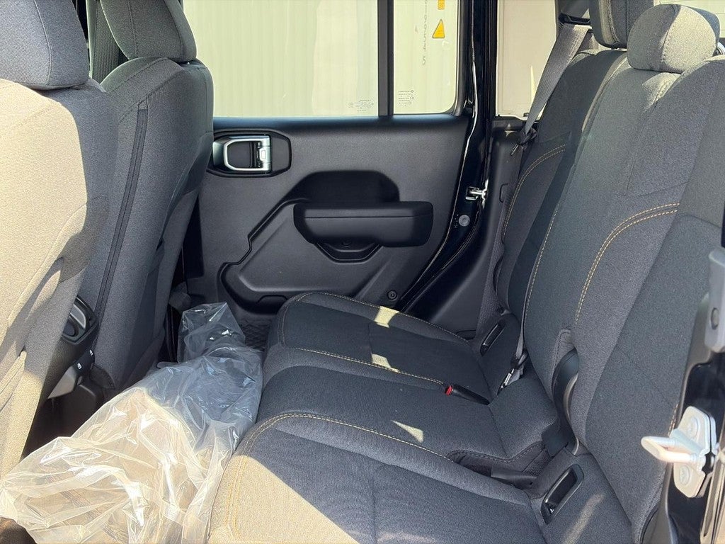 2025 Jeep Gladiator Nighthawk 4x4
