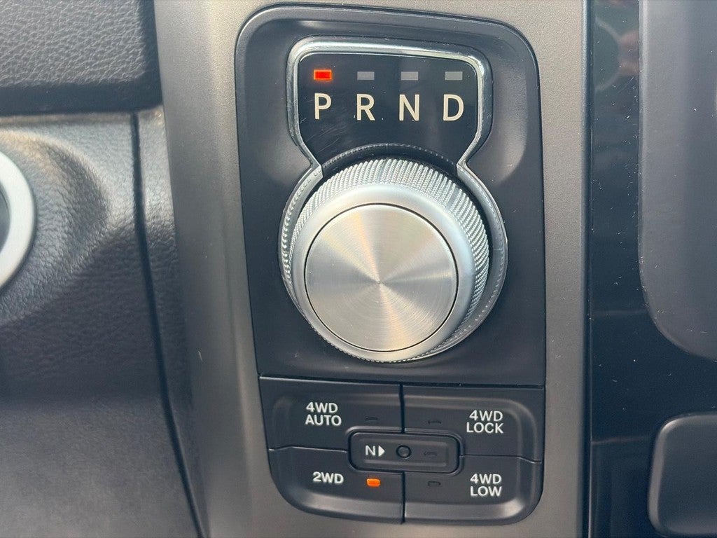 2016 RAM 1500 4WD Crew Cab 140.5" Sport