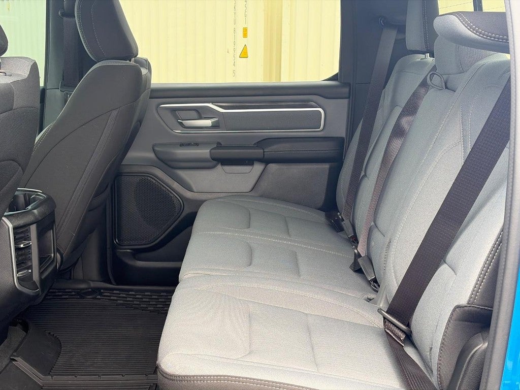 2021 RAM 1500 Big Horn 4x4 Crew Cab 5'7" Box
