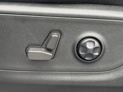 2021 RAM 1500 Big Horn 4x4 Crew Cab 5'7" Box