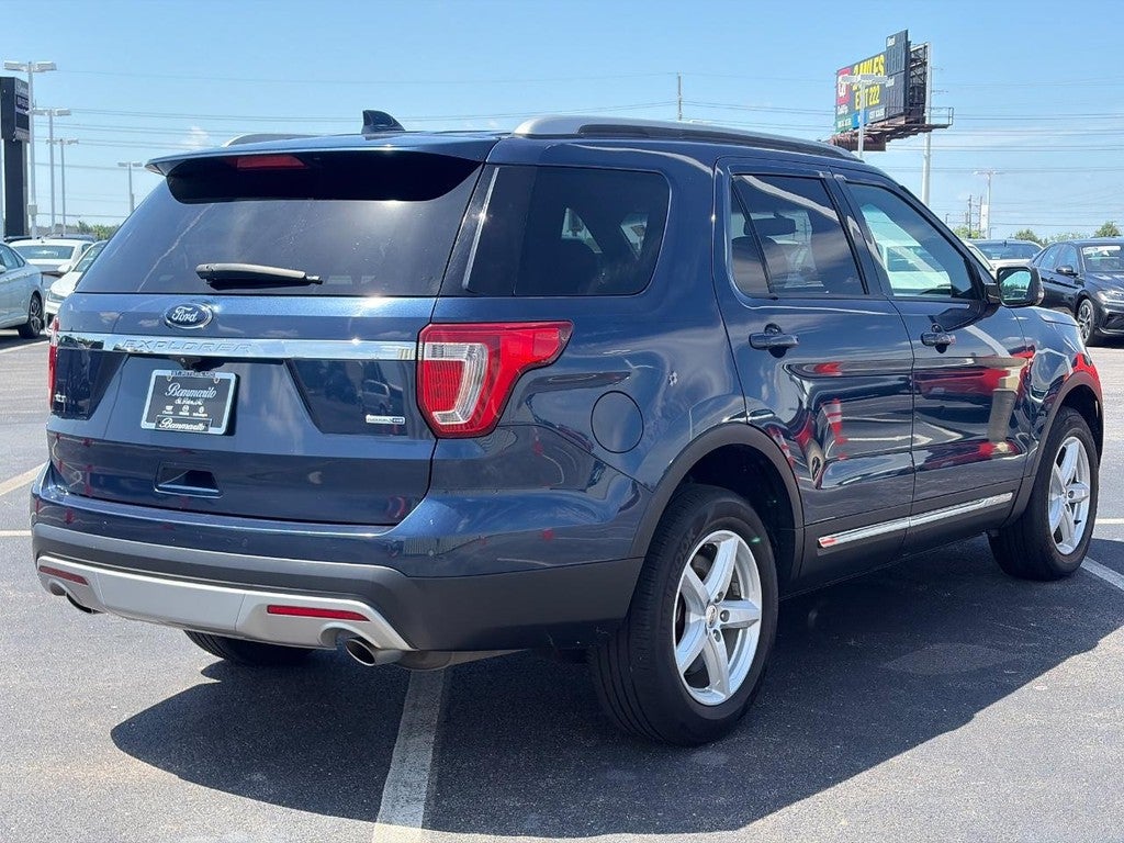 2016 Ford Explorer 4WD 4dr XLT