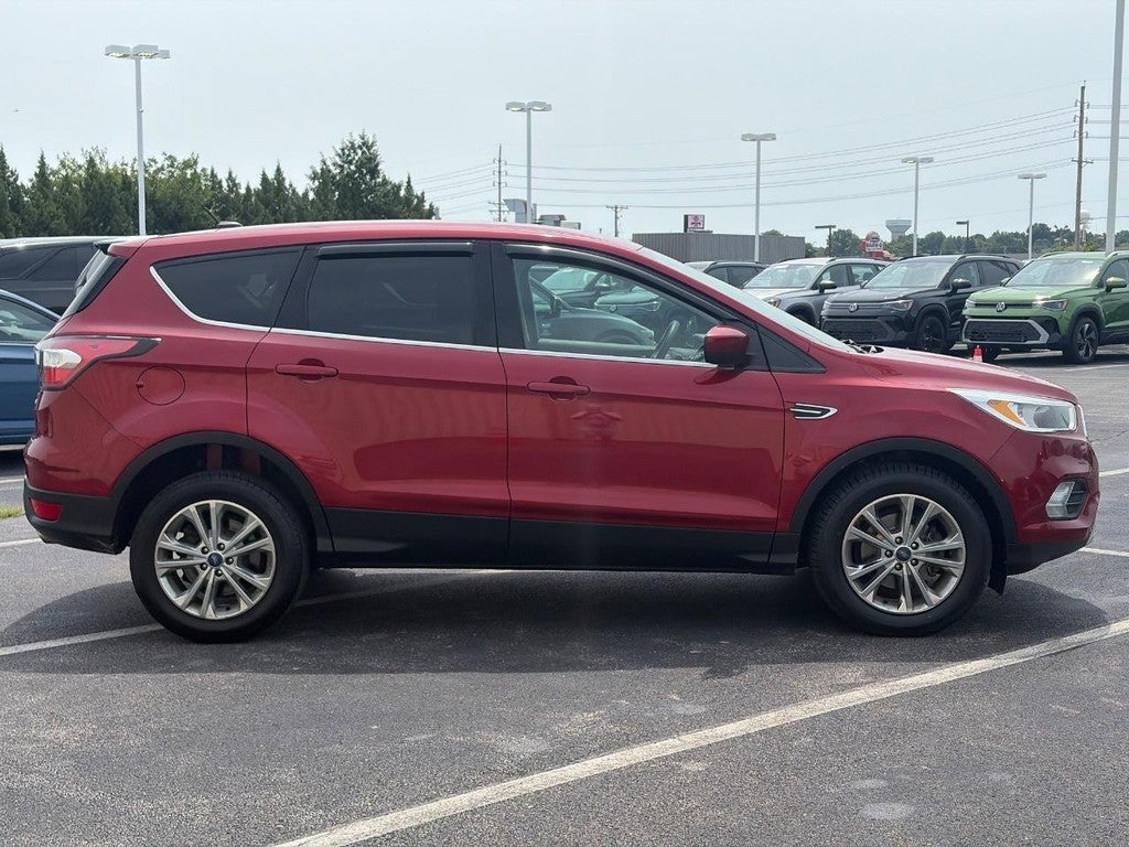 2017 Ford Escape SE FWD