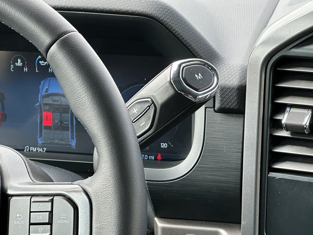 2025 Ford F-150 XLT 4WD SuperCrew Box