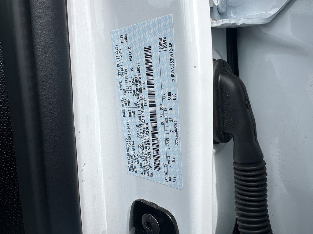 2025 Ford F-150 XLT 4WD SuperCrew Box