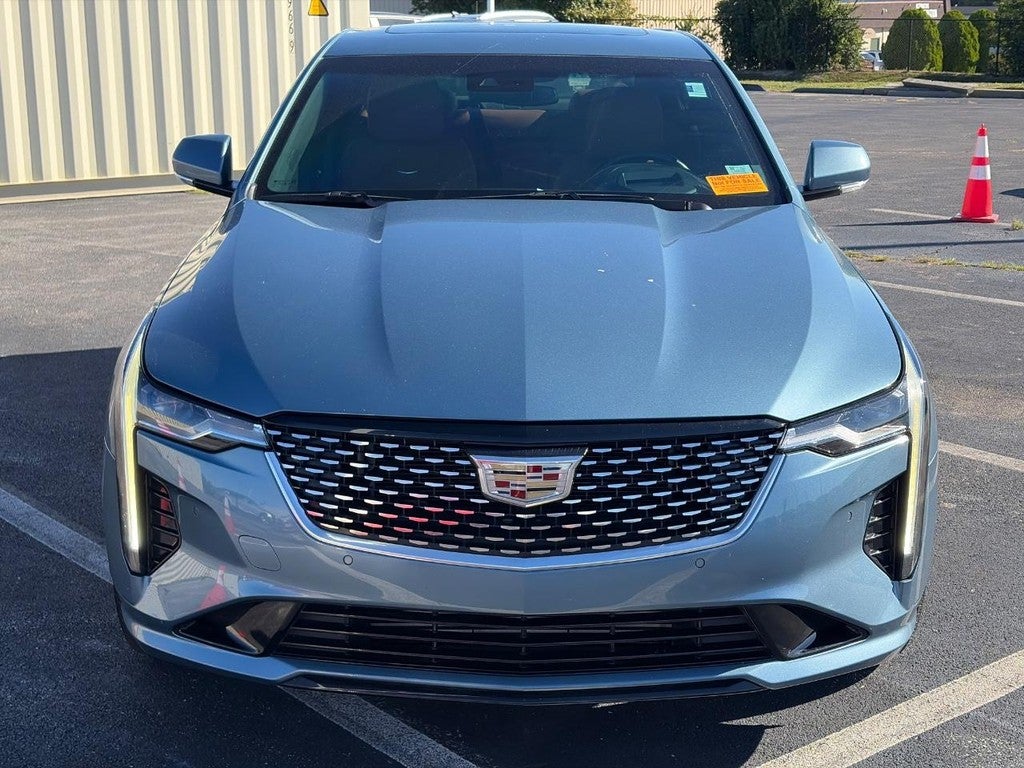 2023 Cadillac CT4 4dr Sdn Premium Luxury
