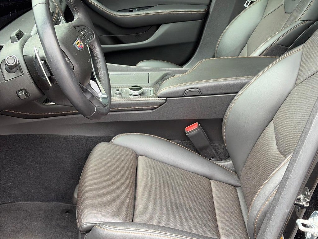 2025 Cadillac CT5 4dr Sdn Sport