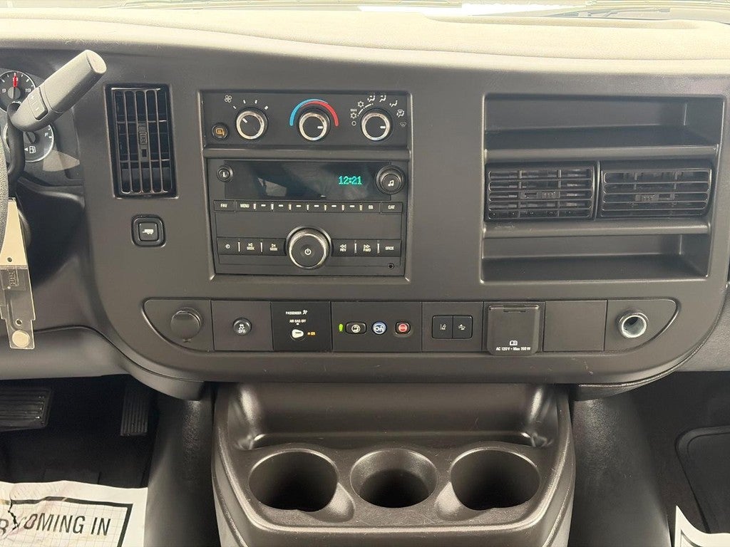 2024 Chevrolet Express Passenger RWD 3500 155" LT