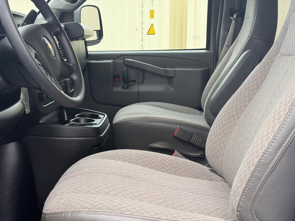 2024 Chevrolet Express Passenger RWD 3500 155" LT