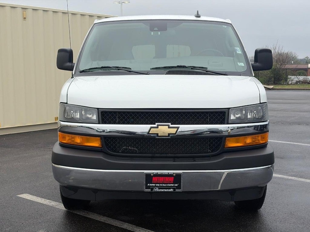 2024 Chevrolet Express Passenger RWD 3500 155" LT