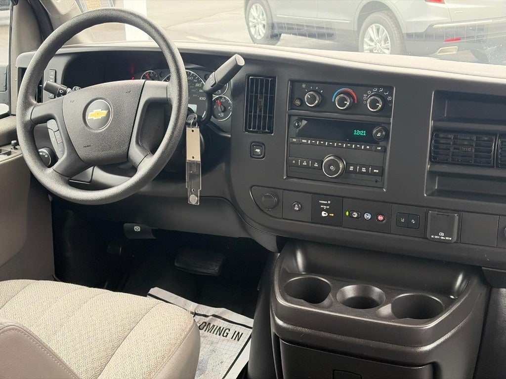 2024 Chevrolet Express Passenger RWD 3500 155" LT