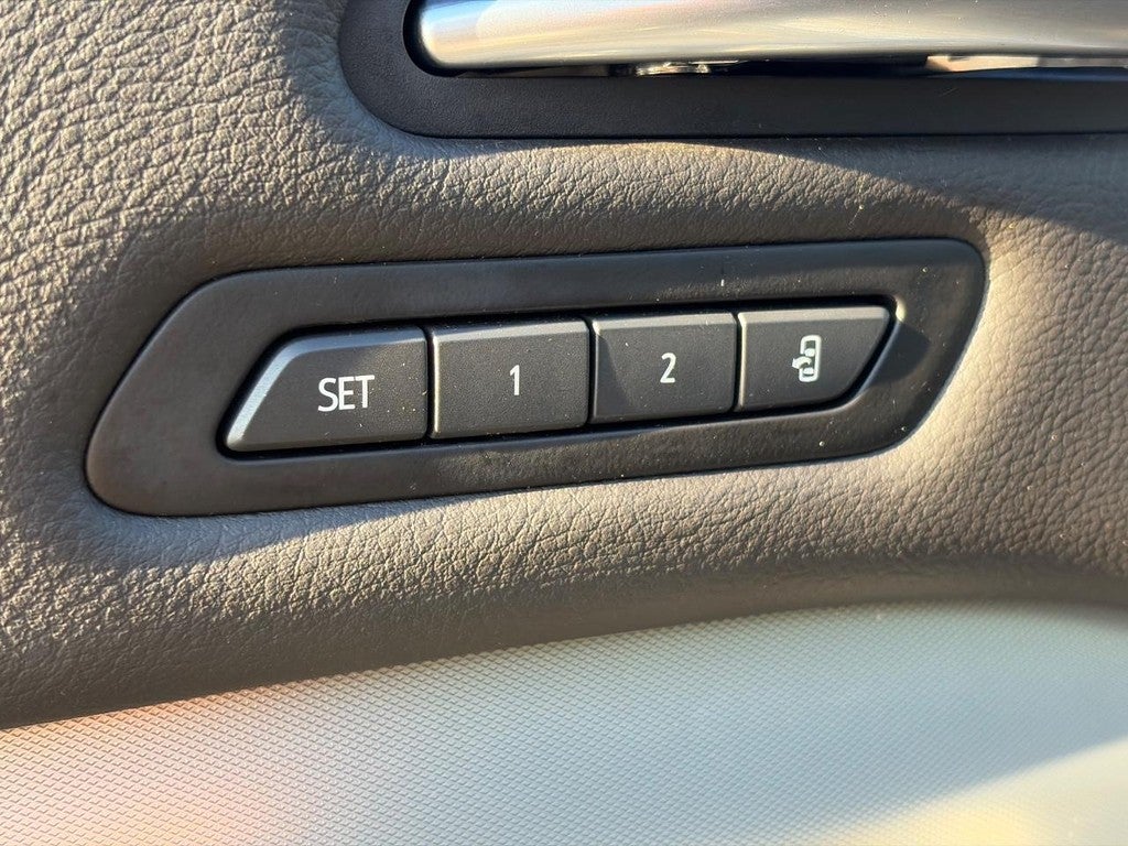 2021 Cadillac XT4 FWD 4dr Premium Luxury