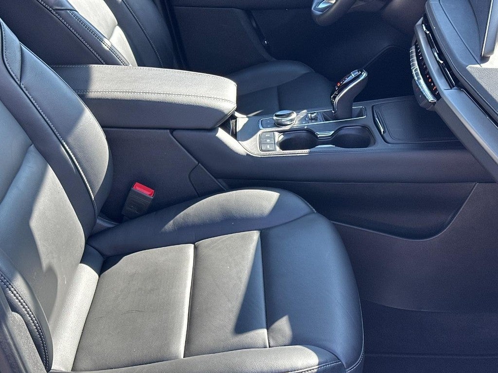 2025 Cadillac XT4 AWD 4dr Premium Luxury