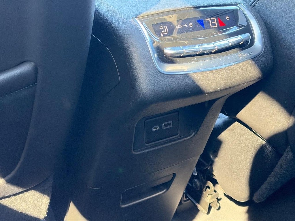 2022 Cadillac XT6 FWD 4dr Premium Luxury