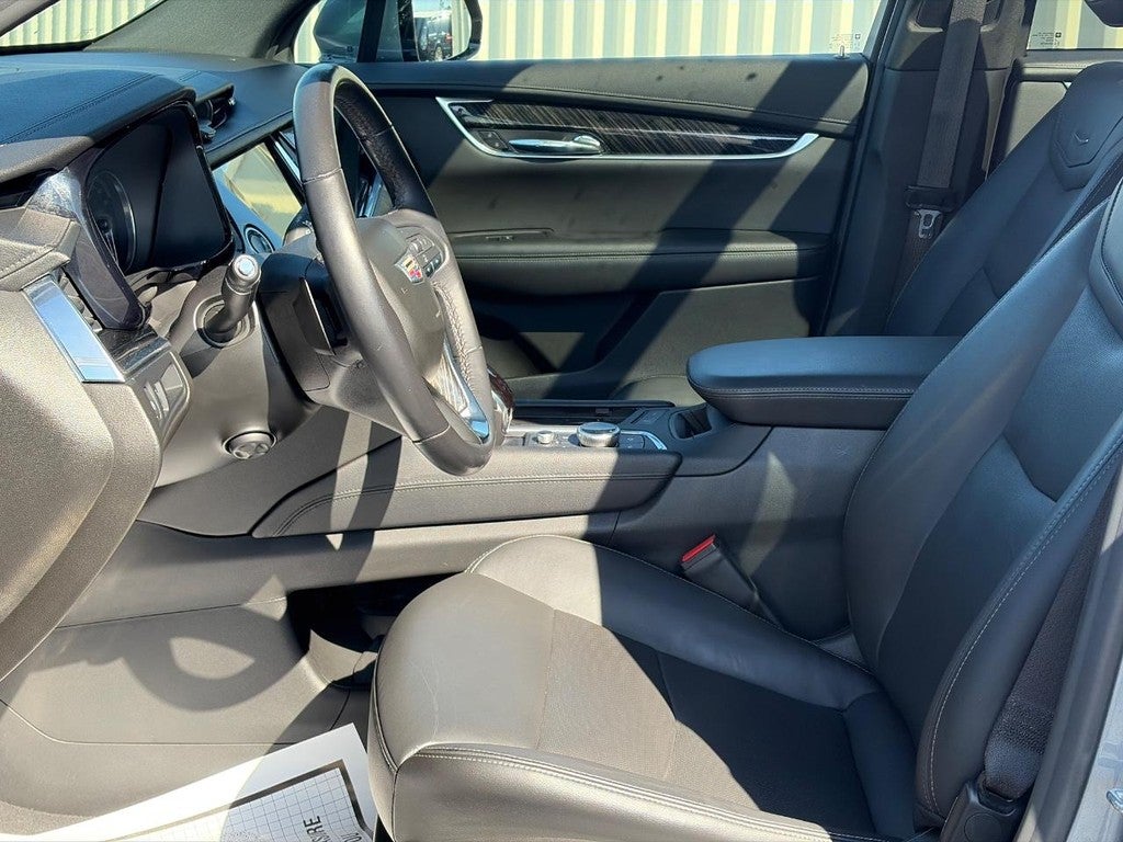 2022 Cadillac XT6 FWD 4dr Premium Luxury