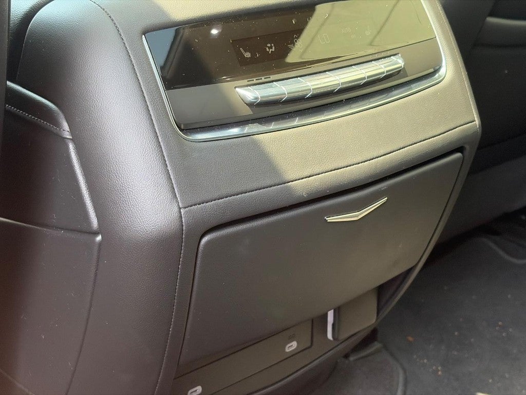 2023 Cadillac Escalade 4WD 4dr Premium Luxury